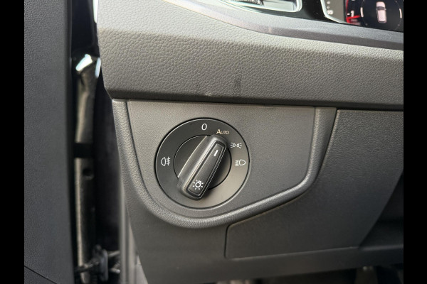Volkswagen Polo 2.0 TSI GTI 18"/Panoramadak/Dodehoek/Stoelverwarming/Digital Cockpit Pro/Adaptieve cruise/IQ Light/Keyless/PDC v+a/Apple Carplay & Android Auto