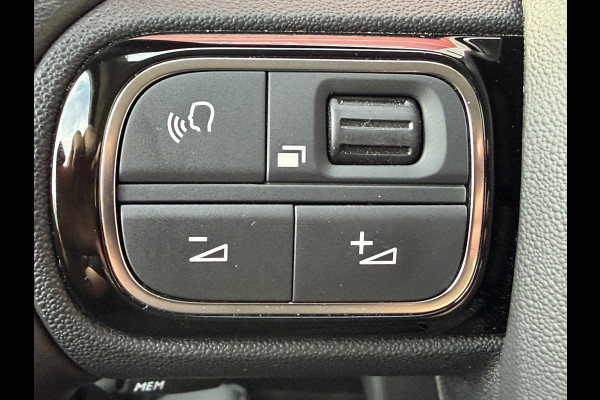 Citroën C3 Aircross 130pk Max (Camera - Keyless Entry - Head up - LED - Navigatie - Automatische Airco - Apple Carplay - 17")