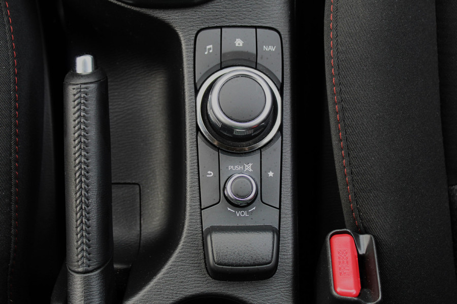 Mazda 2 1.5 SkyActiv-G 90 Homura - Stoel- stuurverwarming, Cruise, Achteruitrijcamera, Airco!
