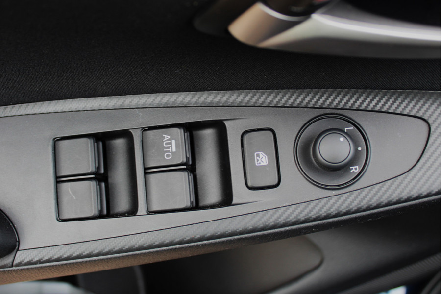 Mazda 2 1.5 SkyActiv-G 90 Homura - Stoel- stuurverwarming, Cruise, Achteruitrijcamera, Airco!