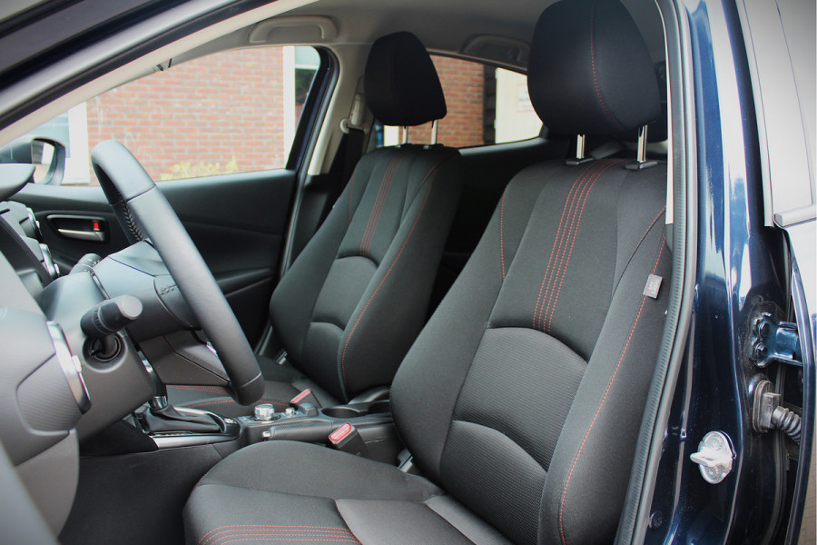 Mazda 2 1.5 SkyActiv-G 90 Homura - Stoel- stuurverwarming, Cruise, Achteruitrijcamera, Airco!