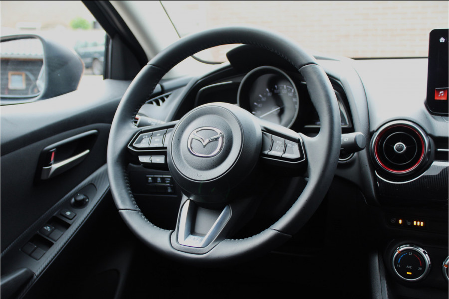 Mazda 2 1.5 SkyActiv-G 90 Homura - Stoel- stuurverwarming, Cruise, Achteruitrijcamera, Airco!