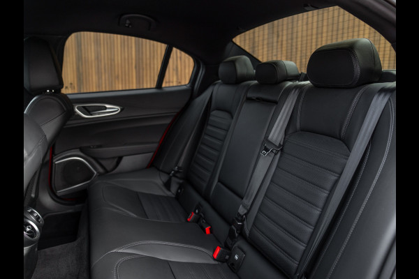 Alfa Romeo Giulia 2.9 V6 Quadrifoglio | Harman/Kardon | Adapt. cruise | Carplay | Carbon stuur