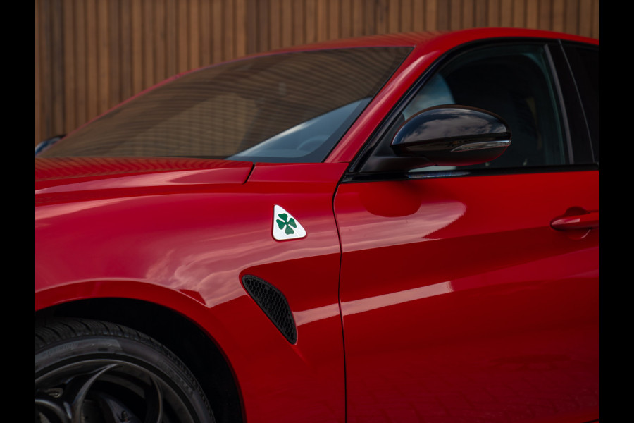 Alfa Romeo Giulia 2.9 V6 Quadrifoglio | Harman/Kardon | Adapt. cruise | Carplay | Carbon stuur