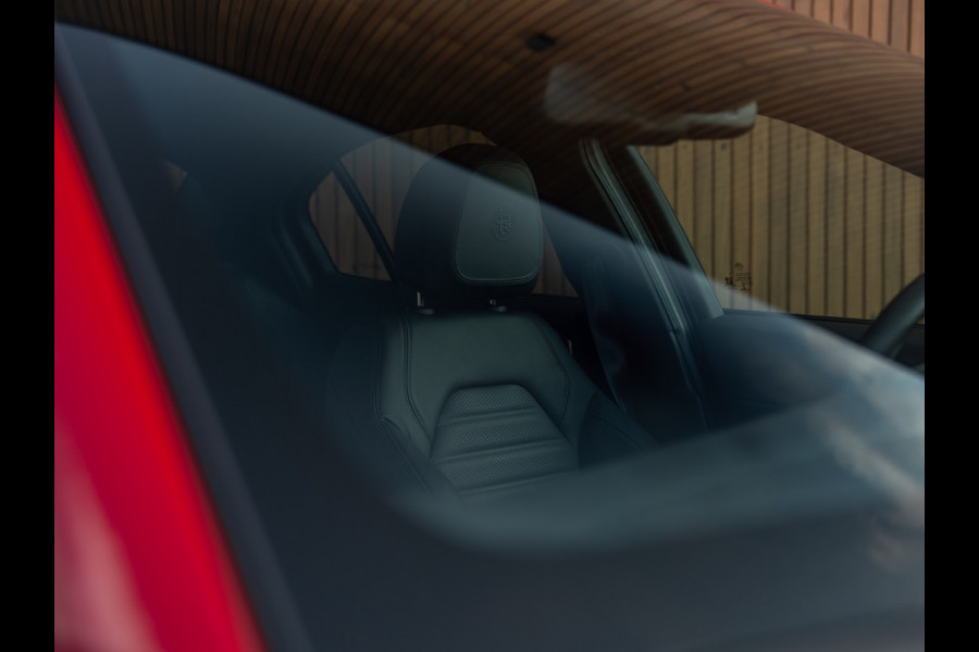 Alfa Romeo Giulia 2.9 V6 Quadrifoglio | Harman/Kardon | Adapt. cruise | Carplay | Carbon stuur