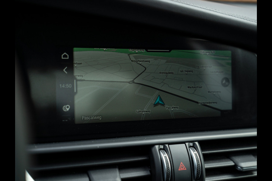 Alfa Romeo Giulia 2.9 V6 Quadrifoglio | Harman/Kardon | Adapt. cruise | Carplay | Carbon stuur