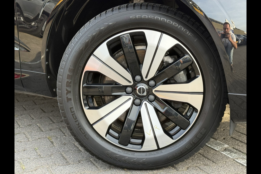 Volvo XC60 2.0 T6 Plug-in hybrid AWD Plus Dark | Trekhaak | Pano | Pilost Assist | Memory