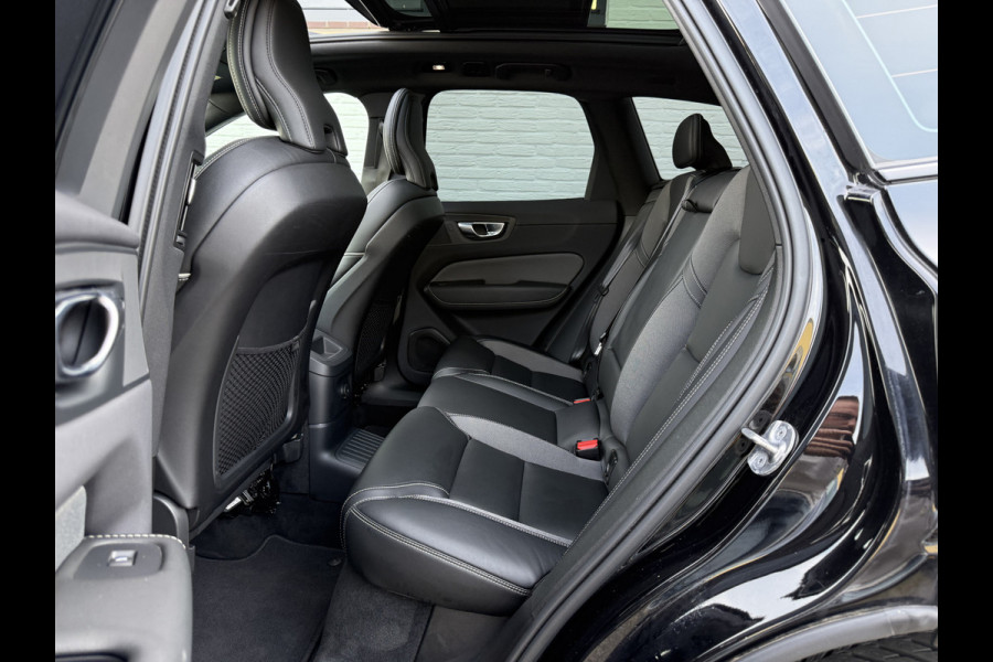 Volvo XC60 2.0 T6 Plug-in hybrid AWD Plus Dark | Trekhaak | Pano | Pilost Assist | Memory