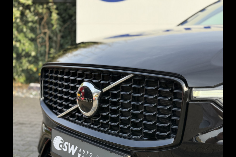 Volvo XC60 2.0 T6 Plug-in hybrid AWD Plus Dark | Trekhaak | Pano | Pilost Assist | Memory