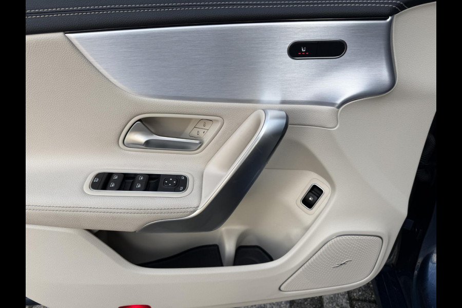 Mercedes-Benz CLA-Klasse Shooting Brake 250 e Luxury Line 18"/Panoramadak/Leder/Stoel + stuurverwarming/Burmester/Elektrische klep/Keyless/PDC v+a/Apple Carplay & Android Auto