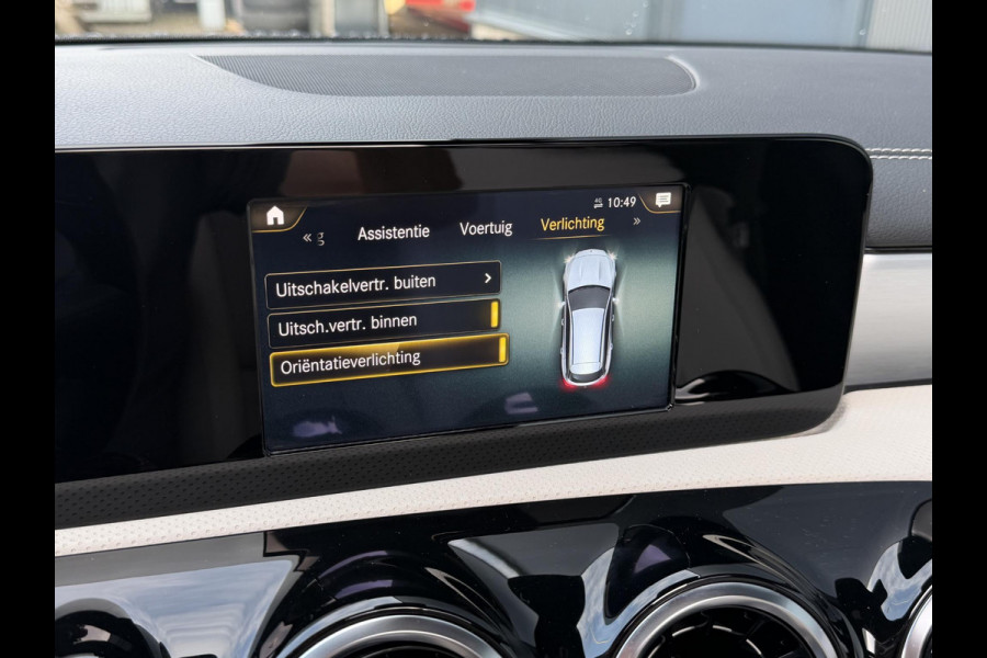 Mercedes-Benz CLA-Klasse Shooting Brake 250 e Luxury Line 18"/Panoramadak/Leder/Stoel + stuurverwarming/Burmester/Elektrische klep/Keyless/PDC v+a/Apple Carplay & Android Auto