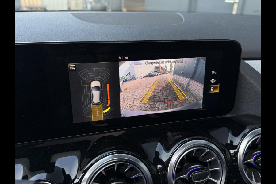 Mercedes-Benz B-Klasse 250 e 17"/SOH 100%/Leder/Panoramadak/Matrix LED/Keyless/Stoelverwarming/Sfeerverlichting/Camera/PDC v+a/