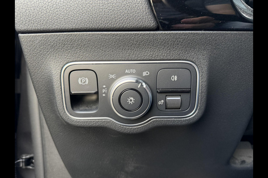 Mercedes-Benz B-Klasse 250 e 17"/SOH 100%/Leder/Panoramadak/Matrix LED/Keyless/Stoelverwarming/Sfeerverlichting/Camera/PDC v+a/