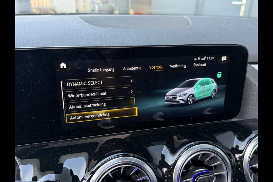 Mercedes-Benz B-Klasse 250 e 17"/SOH 100%/Leder/Panoramadak/Matrix LED/Keyless/Stoelverwarming/Sfeerverlichting/Camera/PDC v+a/