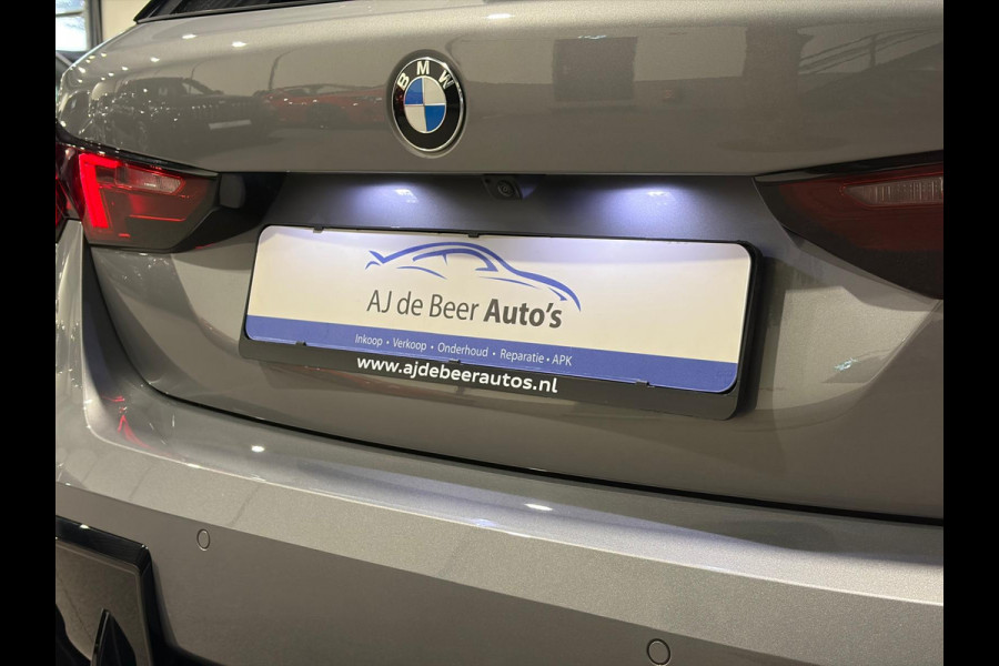 BMW 1-serie 120 M Sport Design Edition Panoramadak | Stoelverwarming | Camera | Carplay