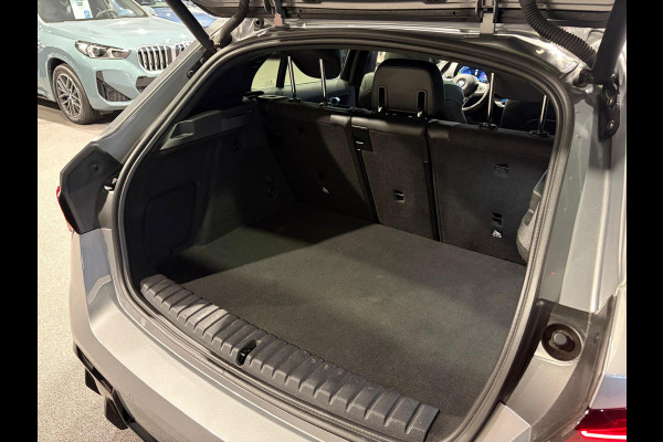 BMW 1-serie 120 M Sport Design Edition Panoramadak | Stoelverwarming | Camera | Carplay