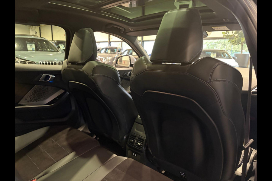 BMW 1-serie 120 M Sport Design Edition Panoramadak | Stoelverwarming | Camera | Carplay