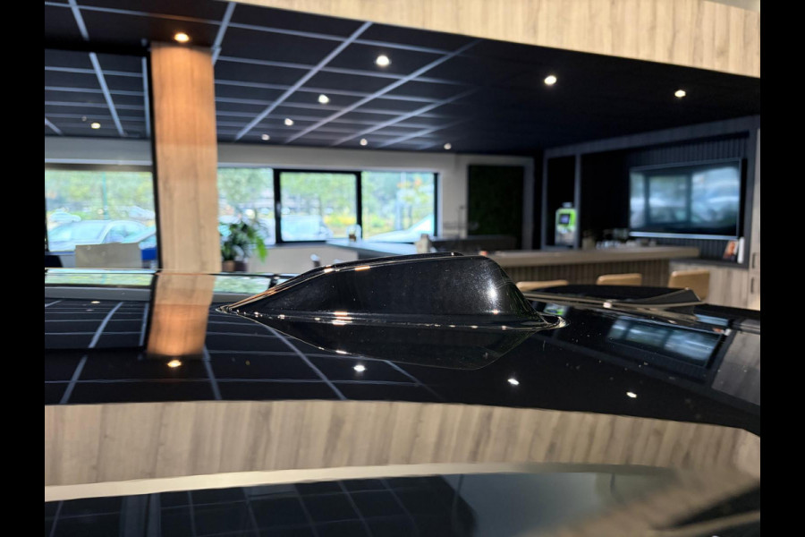 BMW 1-serie 120 M Sport Design Edition Panoramadak | Stoelverwarming | Camera | Carplay