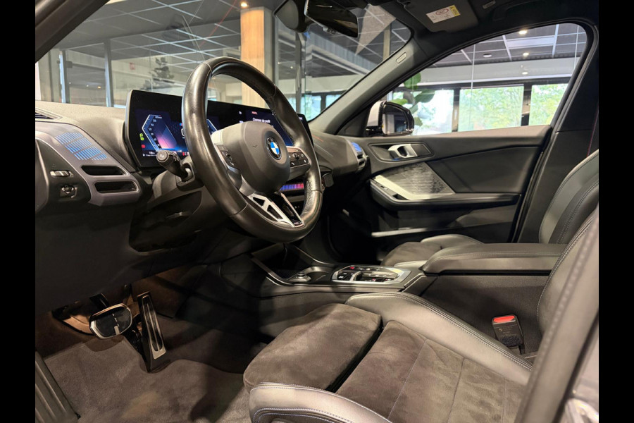 BMW 1-serie 120 M Sport Design Edition Panoramadak | Stoelverwarming | Camera | Carplay