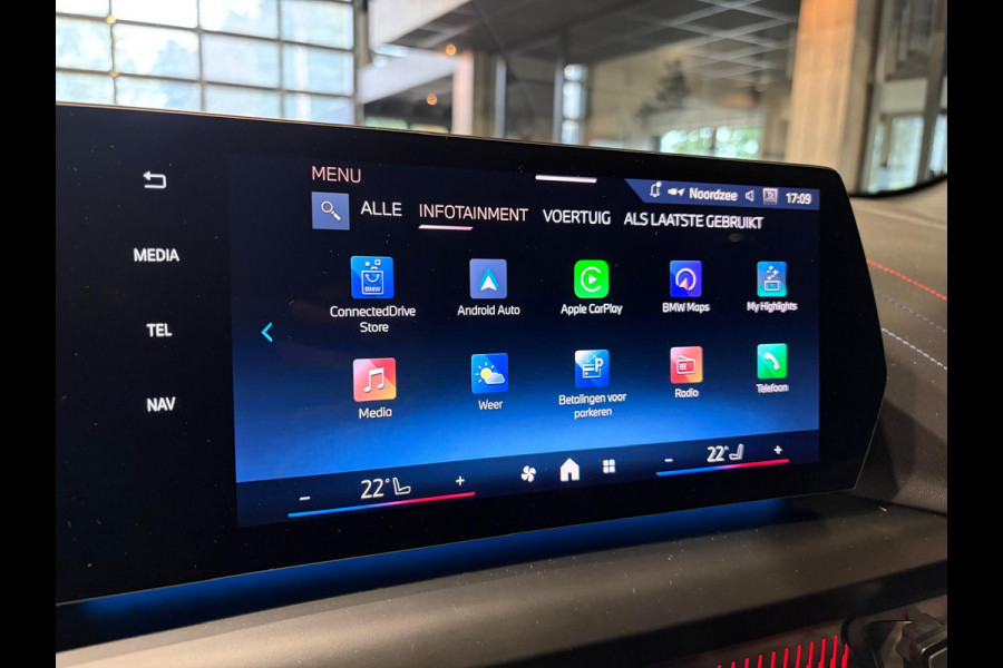 BMW 1-serie 120 M Sport Design Edition Panoramadak | Stoelverwarming | Camera | Carplay
