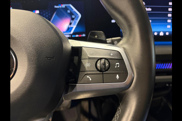 BMW 1-serie 120 M Sport Design Edition Panoramadak | Stoelverwarming | Camera | Carplay