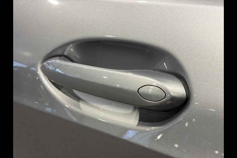 BMW 1-serie 120 M Sport Design Edition Panoramadak | Stoelverwarming | Camera | Carplay