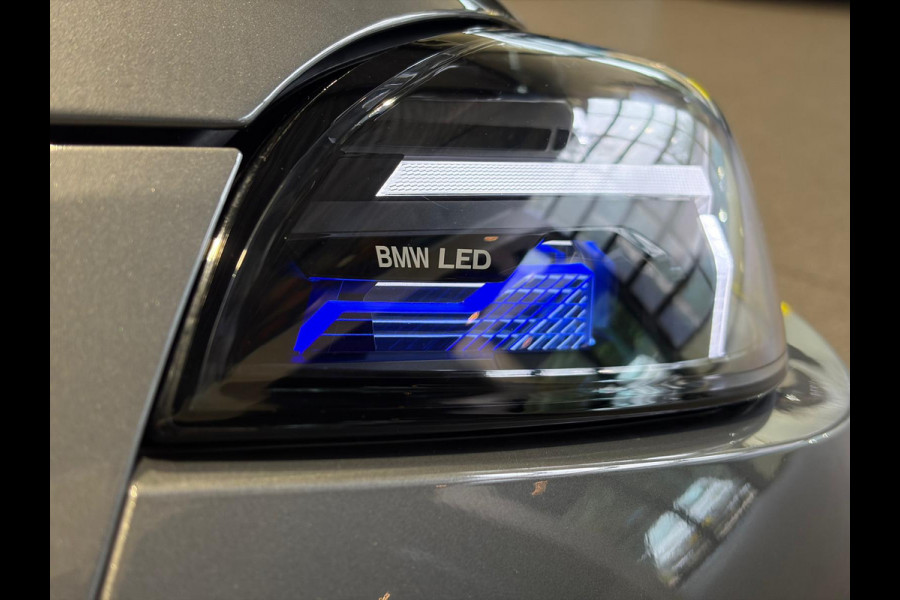 BMW 1-serie 120 M Sport Design Edition Panoramadak | Stoelverwarming | Camera | Carplay