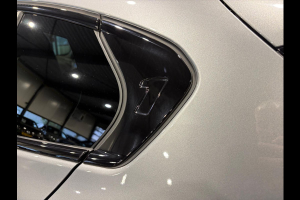 BMW 1-serie 120 M Sport Design Edition Panoramadak | Stoelverwarming | Camera | Carplay
