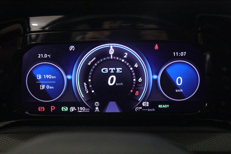 Volkswagen Golf 1.4 eHybrid GTE BLACKSTYLE/PANO/CARPLAY/SFEERVER/VOL