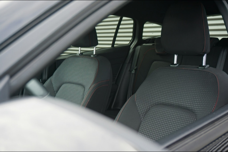 Ford FOCUS Wagon 150PK ST-Line | TREKHAAK | CARPLAY | WINTERPACK
