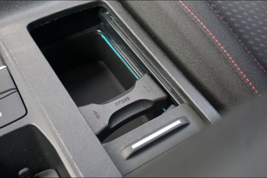 Ford FOCUS Wagon 150PK ST-Line | TREKHAAK | CARPLAY | WINTERPACK