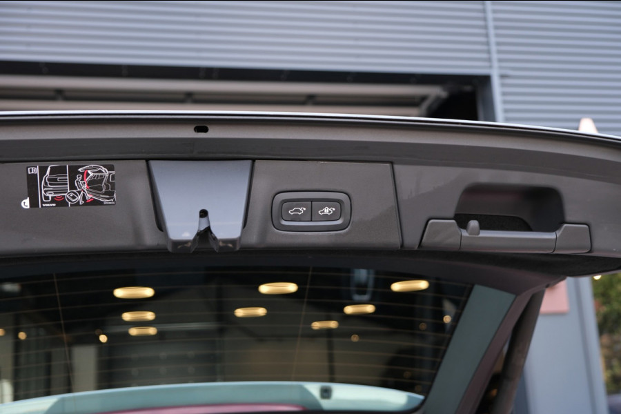 Volvo V90 2.0 T5 R-Design *59dkm* |Wegklapbare Trekhaak| Nieuwstaat!! Leder/Alcantara Camera/Navigatie