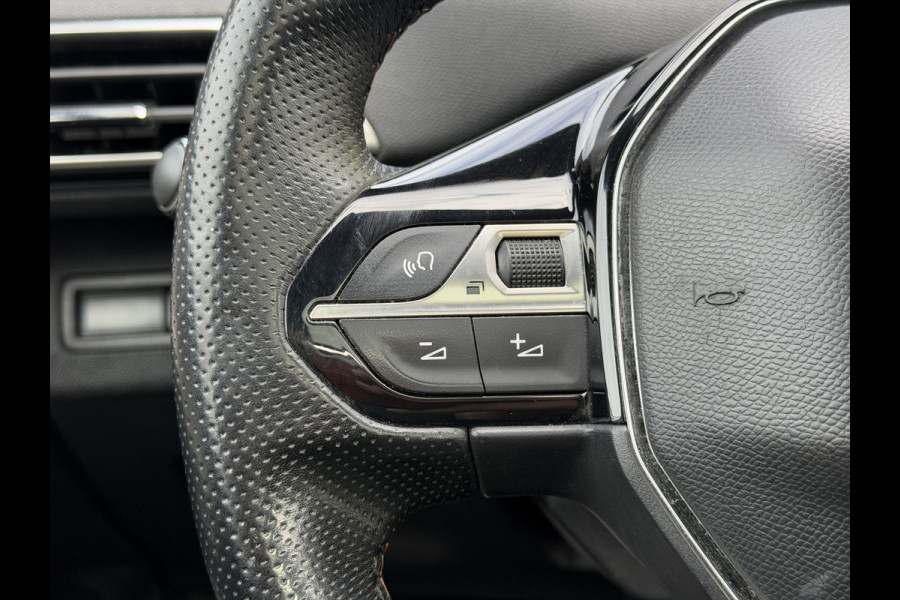 Peugeot 5008 BWJ 10-2022 | 1.2T 131PK GT | PANO DAK | EL KOFFERKLEP | CLIMA | NAVI | CARPLAY |  PDC | PRIVACY GLASS | LED |