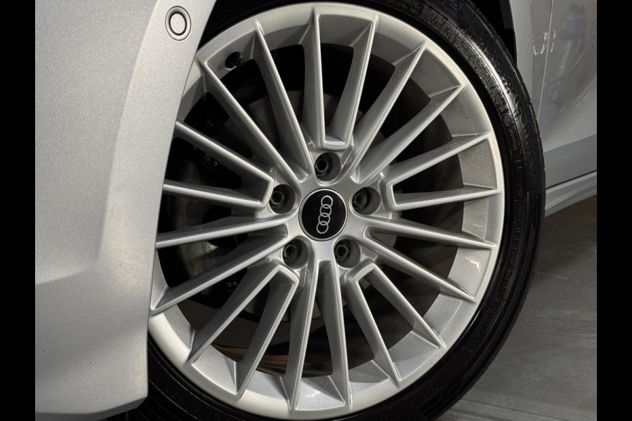 Audi A3 Limousine 35 TFSI Advanced edition PANORAMADAK|CRUISCONTROL|TREKHAAK|17INCH|STOELVERWARMING