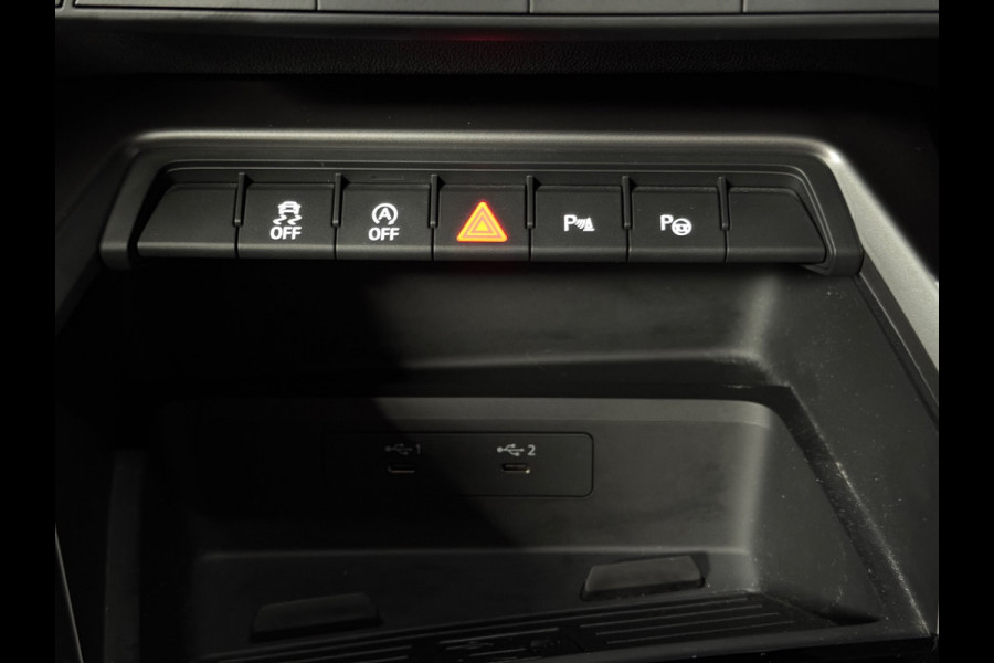 Audi A3 Limousine 35 TFSI Advanced edition PANORAMADAK|CRUISCONTROL|TREKHAAK|17INCH|STOELVERWARMING