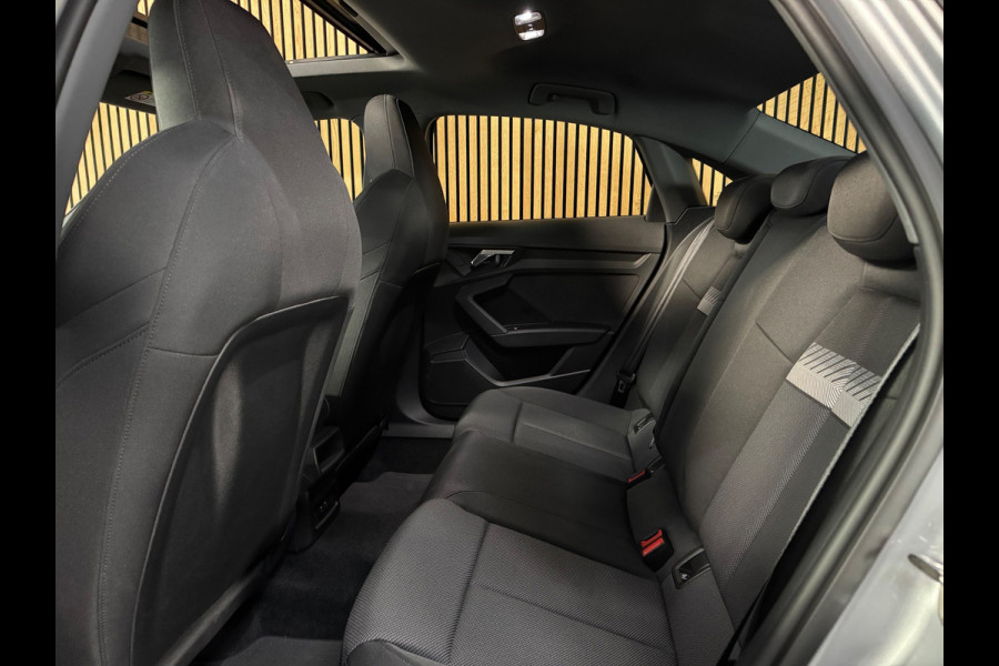Audi A3 Limousine 35 TFSI Advanced edition PANORAMADAK|CRUISCONTROL|TREKHAAK|17INCH|STOELVERWARMING
