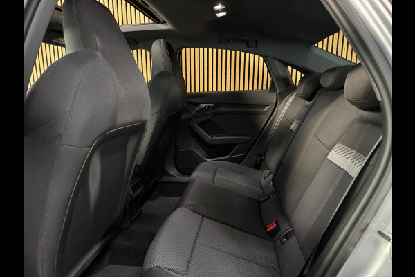 Audi A3 Limousine 35 TFSI Advanced edition PANORAMADAK|CRUISCONTROL|TREKHAAK|17INCH|STOELVERWARMING