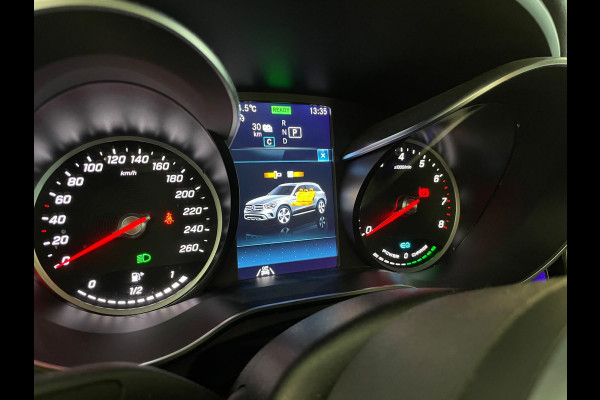 Mercedes-Benz GLC 300e 4MATIC AIRCO NAVI CRUISE BLUETOOTH TREKHAAK PRIVACYGLAS NIEUWSTAAT