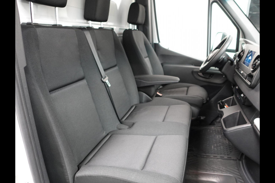 Mercedes-Benz Sprinter 315 Automaat Bakwagen Laadklep Meubelbak Airco Cruise Control Camera Apple Carplay Navigatie