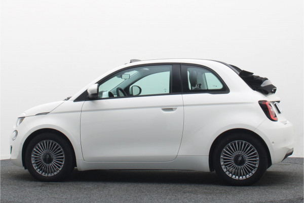 Fiat 500C Icon 42 kWh Cabrio Virtual Cockpit, Climate, Cruise, Apple Carplay, Camera, Stoelverwarming, 16''