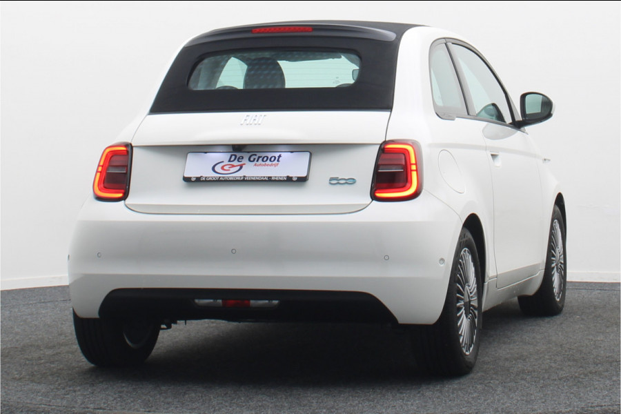 Fiat 500C Icon 42 kWh Cabrio Virtual Cockpit, Climate, Cruise, Apple Carplay, Camera, Stoelverwarming, 16''