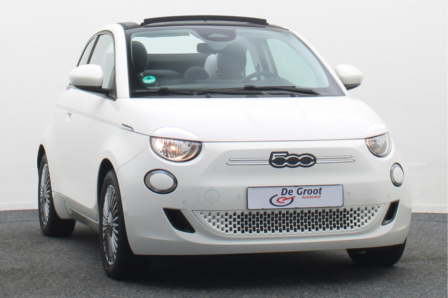 Fiat 500C Icon 42 kWh Cabrio Virtual Cockpit, Climate, Cruise, Apple Carplay, Camera, Stoelverwarming, 16''