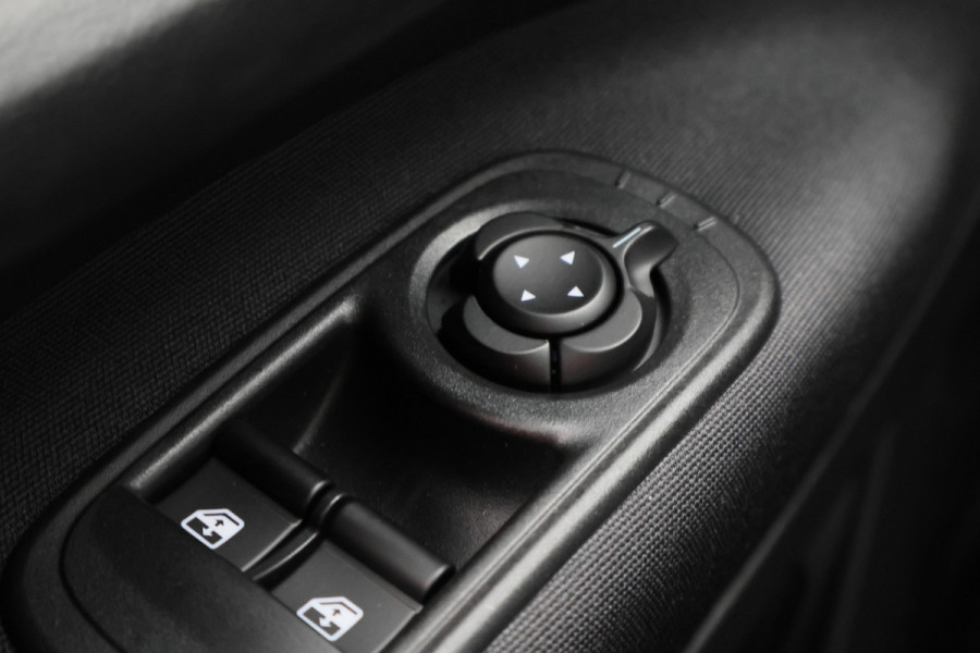 Fiat 500C Icon 42 kWh Cabrio Virtual Cockpit, Climate, Cruise, Apple Carplay, Camera, Stoelverwarming, 16''