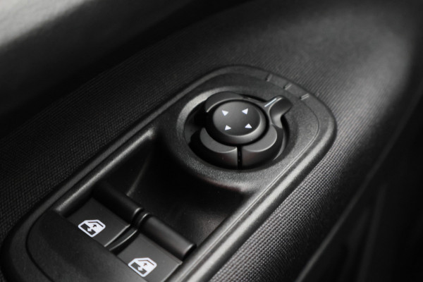 Fiat 500C Icon 42 kWh Cabrio Virtual Cockpit, Climate, Cruise, Apple Carplay, Camera, Stoelverwarming, 16''