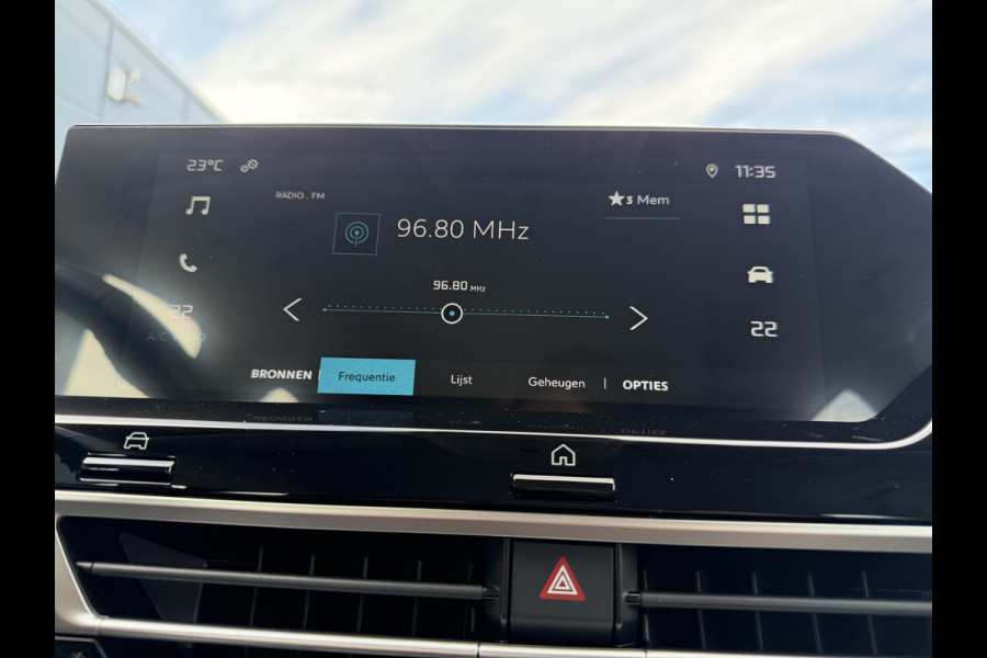 Citroën Ë-C4 You 50 kWh (Camera - LED - Navigatie via APP - Automatische Airco - Apple Carplay)