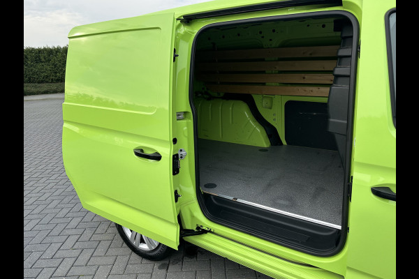 Volkswagen Caddy Cargo Maxi 2.0 TDI 123 PK AUTOMAAT / L2H1 / 1e EIGENAAR / TREKHAAK / AIRCO / CRUISE CONTROL / NAVI