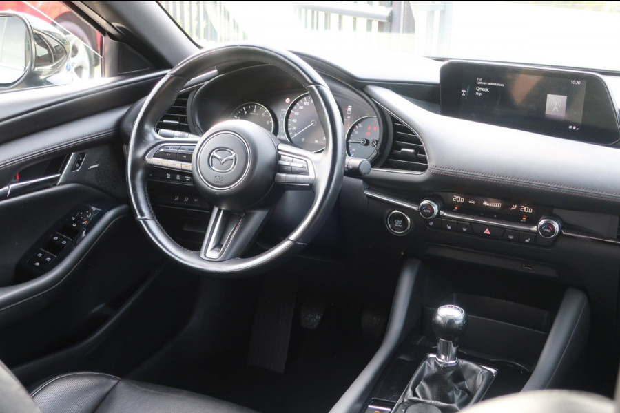Mazda 3 2.0 e-SkyActiv-G M Hybrid 122 Luxury. LED_ACC_Stuur.V_HeadUP.