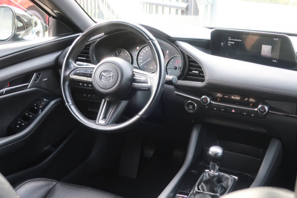 Mazda 3 2.0 e-SkyActiv-G M Hybrid 122 Luxury. LED_ACC_Stuur.V_HeadUP.