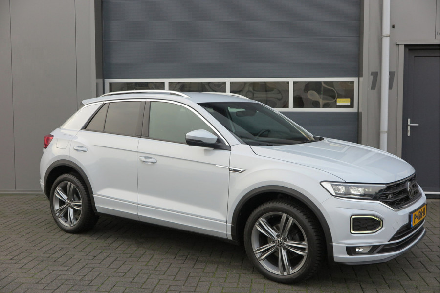 Volkswagen T-Roc 1.5 TSI 150pk DSG Sport Business R-Line Keyless, LED,Camera, Virtual cockpit,Navigatie, Stoelverwarming, Electr. Achterklep. Schakelmogelijkheid aan stuurwiel, etc