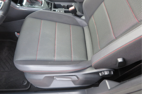 Volkswagen T-Roc 1.5 TSI 150pk DSG Sport Business R-Line Keyless, LED,Camera, Virtual cockpit,Navigatie, Stoelverwarming, Electr. Achterklep. Schakelmogelijkheid aan stuurwiel, etc